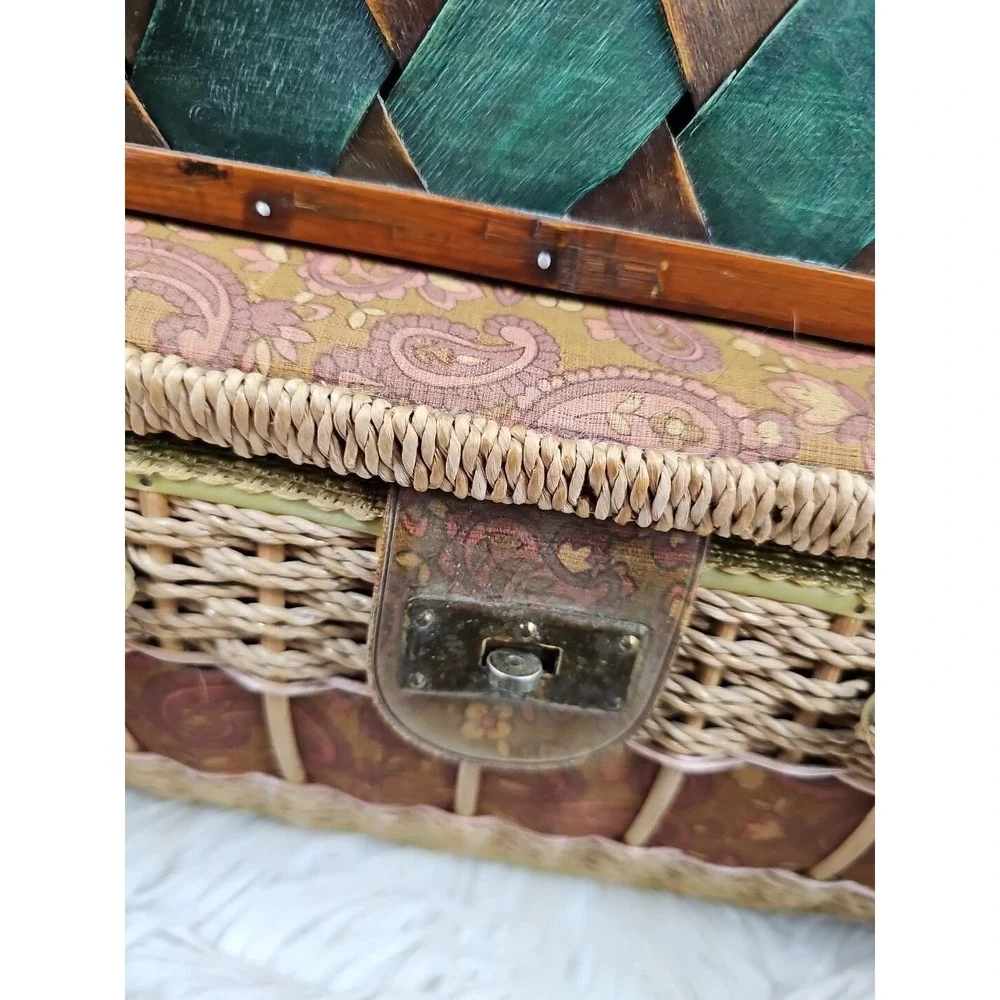 The Unbranded Brand these vintage